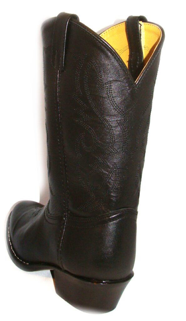 SZ: 5 "Denver" Black leather youth cowboy boots on a white background.