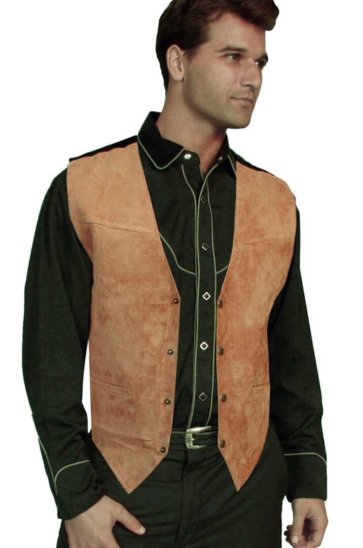 A man wearing a Scully Mens Bourbon Boar Suede Western Dress Vest and black shirt.