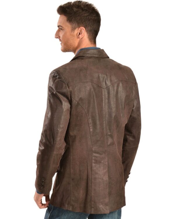 The back of a man wearing a Mens Scully Crackled Brown Leather Traditional Cowboy Blazer.