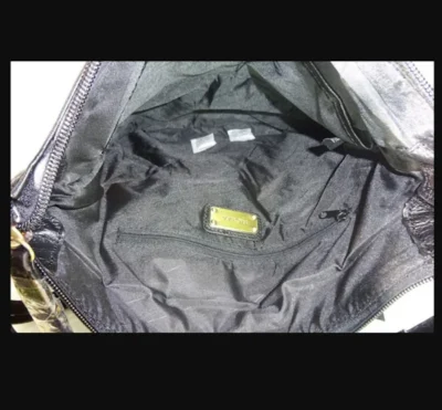 <div class="qsc-html-content"> <p>Light Brown Fringe Leather Western CCW Handbag Purse with Holster</p> <div> <ul> <li>100% Leather</li> <li>12.5" Tall x 11" wide</li> <li><strong>GUN HOLSTER INCLUDED</strong></li> <li>CONCEALED CARRY</li> </ul> </div> </div><strong>Condition:</strong> New •