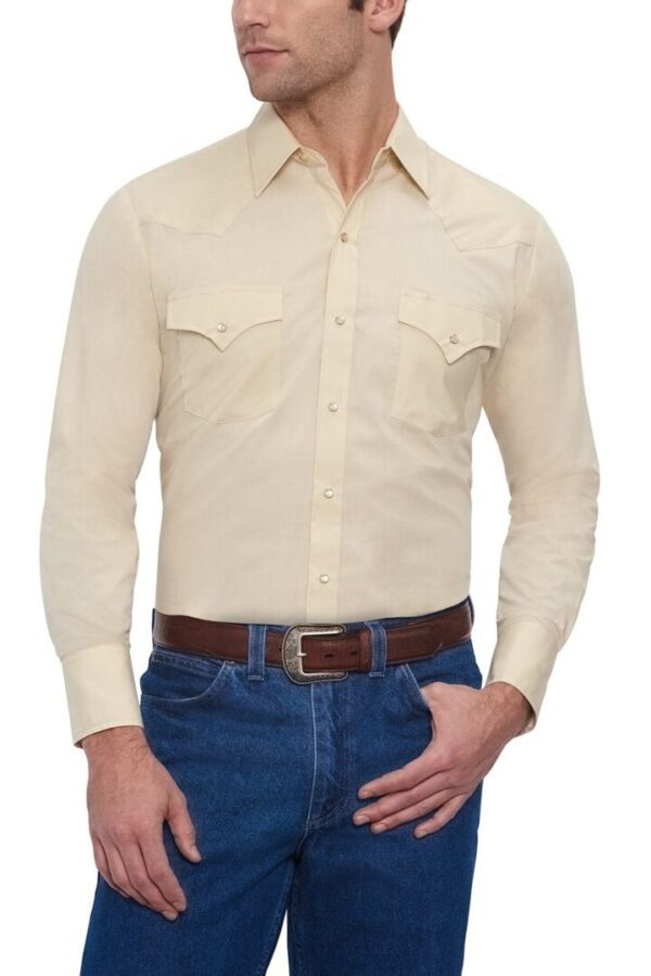 A man wearing a Men's Longsleeve Solid Ecru Western Shirt and jeans.