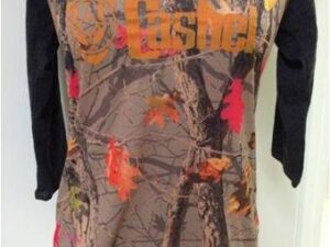 A mannequin wearing a Young Miss HotLeaf Camo Western Cashel logo T-Shirt.