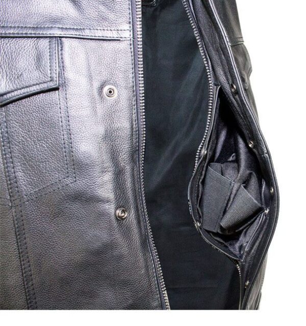 A Men's Cowhide Leather Black Zipper vest with Gun Pocket.
