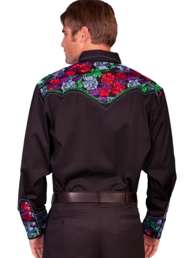 The back view of a man wearing a "Screaming Gunfighter" Mens western piped shirt by Scully.