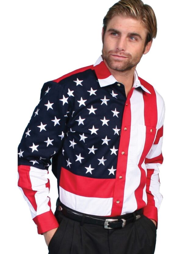 A man wearing a Mens Scully American flag long western shirt.