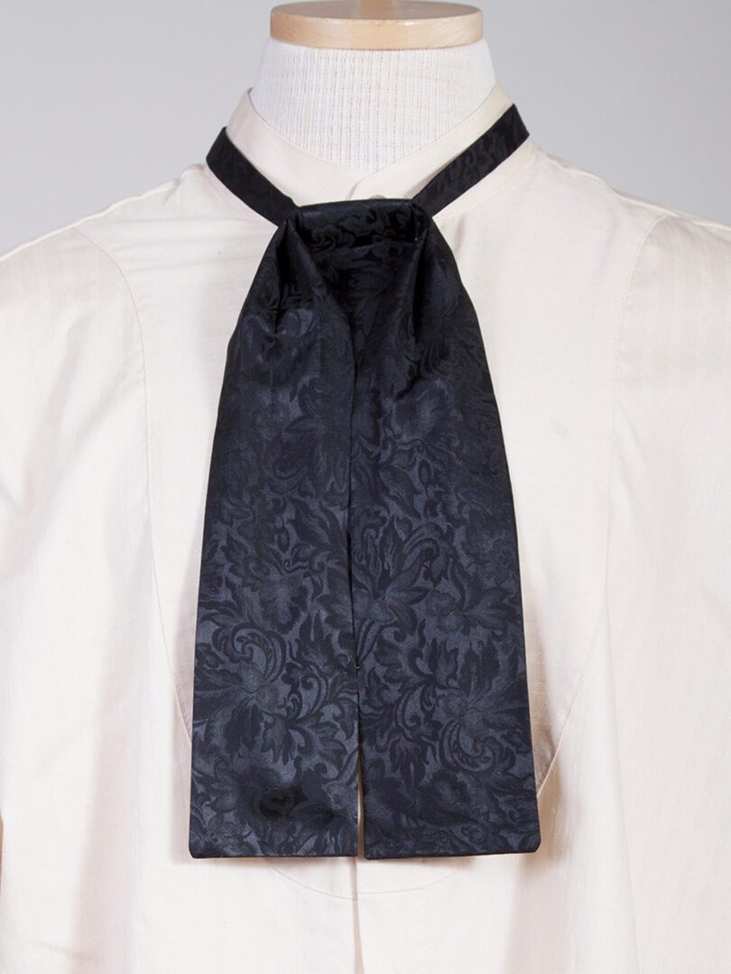 Scully Rangewear black Silk puff tie neck tie scarf