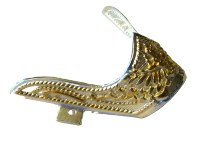 Silver and gold Raised design Cowboy Boot Tips <ul> <li>Gold plated</li> <li>Sterling Silver plated</li> <li>Angled Snip or X Toe</li> </ul> •