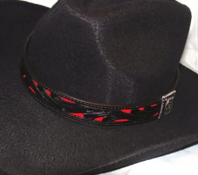 <div class="qsc-html-content"> Black with Red Leather Inlay Hat Band <ul> <li>Silver clip</li> <li>Size: 1" wide.</li> <li>Fits up to 27"</li> <li>USA MADE</li> </ul> </div>   •