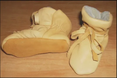 100% DEERSKIN LEATHER MOCCASSINS in NATURAL, BROWN or SADDLE Soft Vellux lined NEWBORN to 2 YEARS HAND MADE IN THE USA •