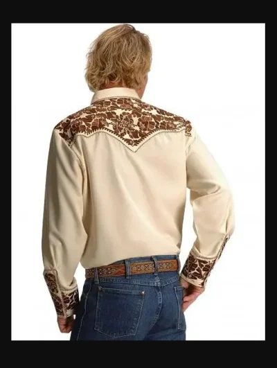 The back view of a man wearing the Men's "Natural Gunfighter" Western shirt by Scully.