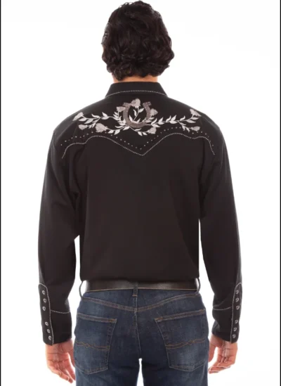 The back of a man wearing a "Winners Circle" Mens Scully Black Horseshoe Western Shirt.